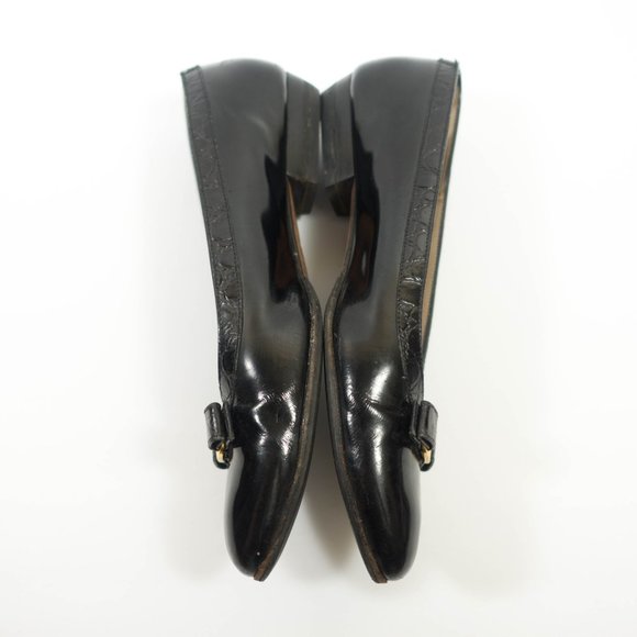 Salvatore Ferragamo Patent Leather Bow Flats - Women's Size 7 C Wide - Black - Picture 6 of 10
